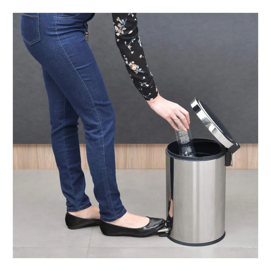 Stainless Steel Rectangular Waste Bin 12L – Soft Close, Fingerprint Resistant Price in Jordan Stainless Steel Rectangular Waste Bin 12L – Soft Close, Fingerprint Resistant - Buy Online in Jordan | OfficeJo