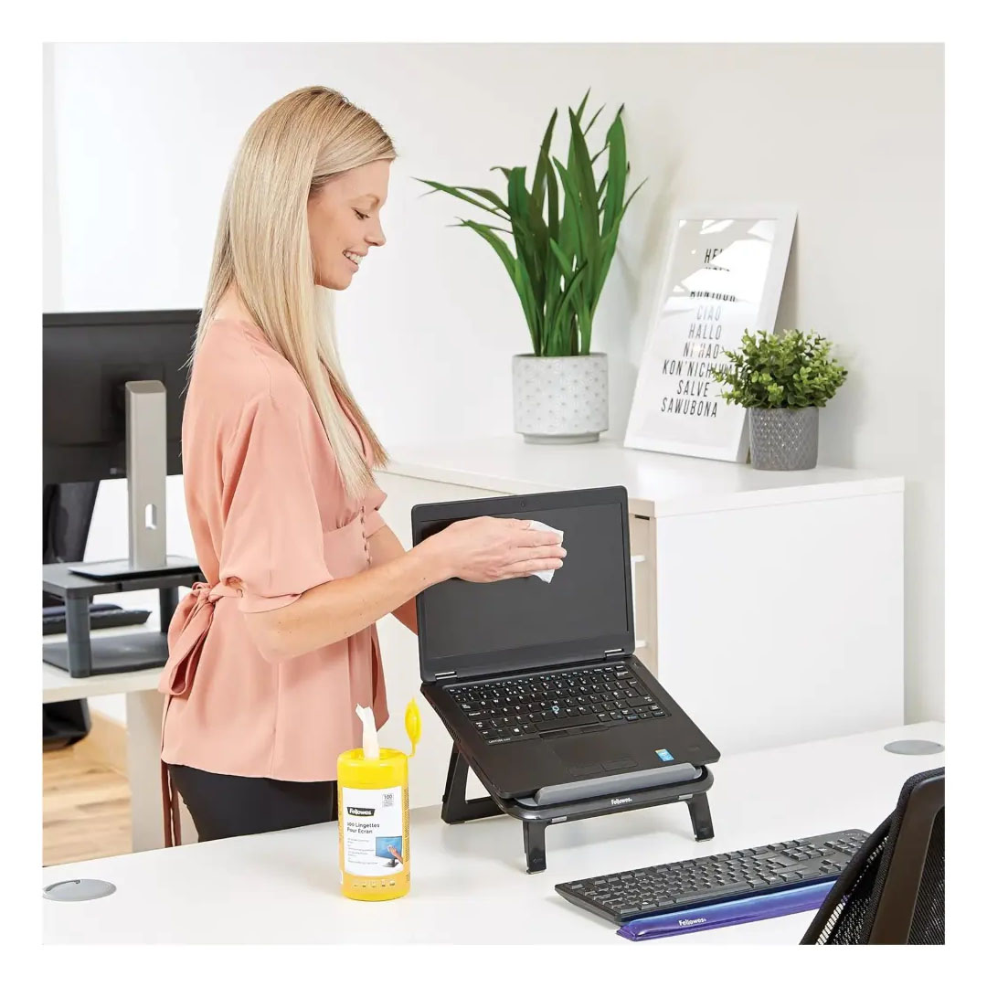 Fellowes Screen Cleaning Wipes – LCD & CRT Safe, 100 Wipes per Pack Price in Jordan Fellowes Screen Cleaning Wipes – LCD & CRT Safe, 100 Wipes per Pack - Buy Online in Jordan | OfficeJo